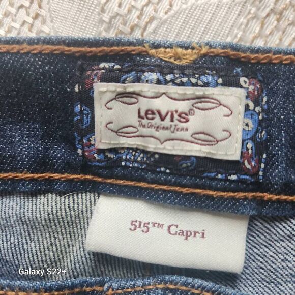 13 Levi's 515 capri jeans - Picture 7 of 7
